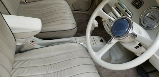 1919 White Nissan Other Coupe