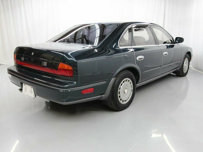 1991 Green Nissan Infiniti Q45 Sedan