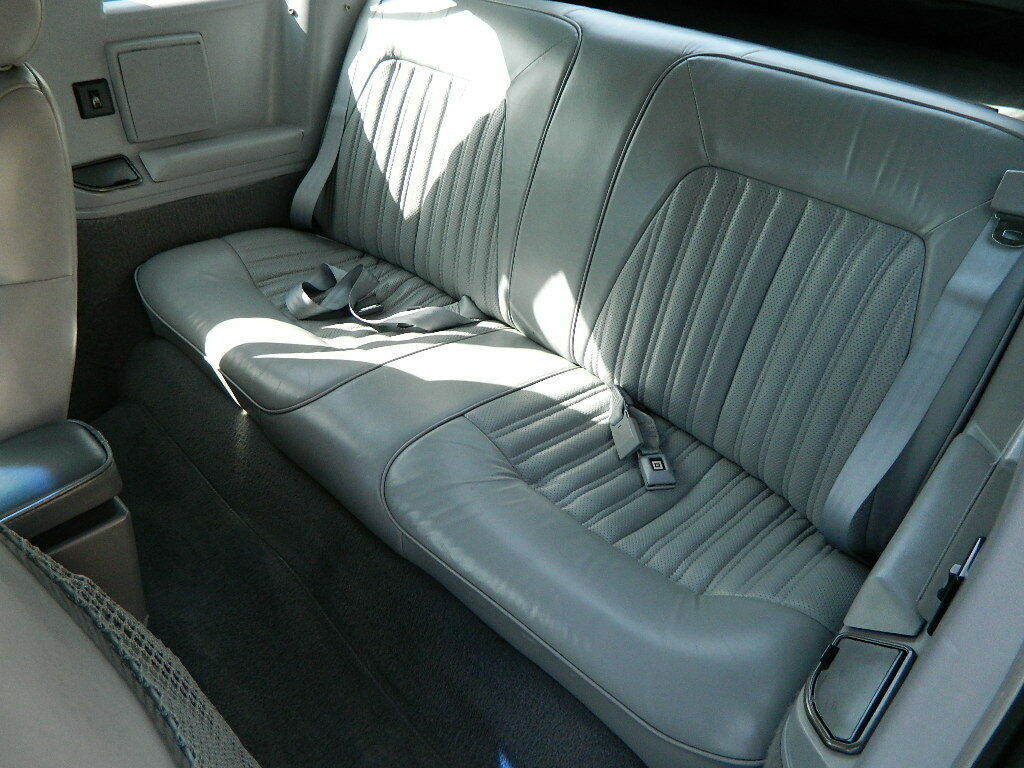 1991 White Oldsmobile Cutlass Convertible