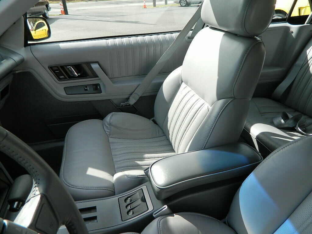 1991 White Oldsmobile Cutlass Convertible