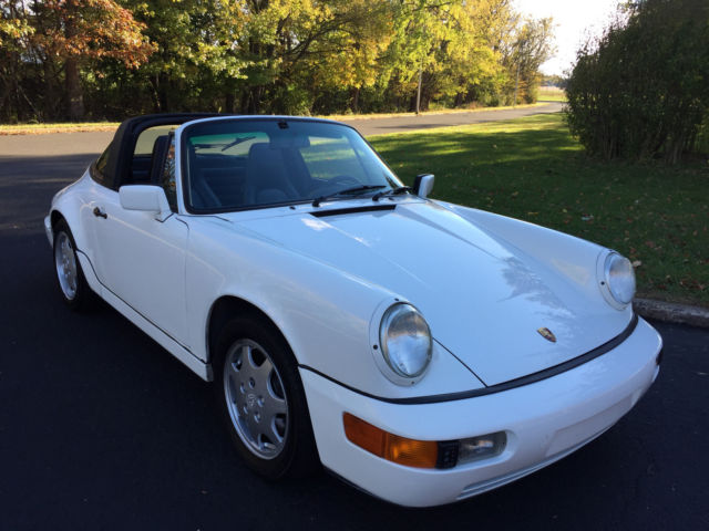 1991 Red Porsche 911 --