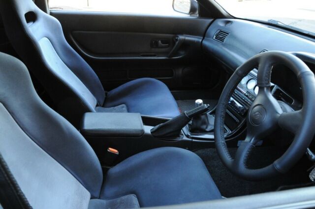 1991 Gray Nissan GT-R Coupe