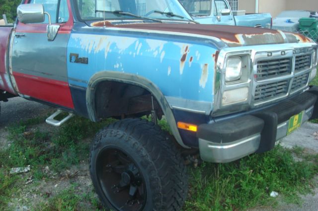 1991 Blue Dodge Ram 2500 Standard Cab Pickup