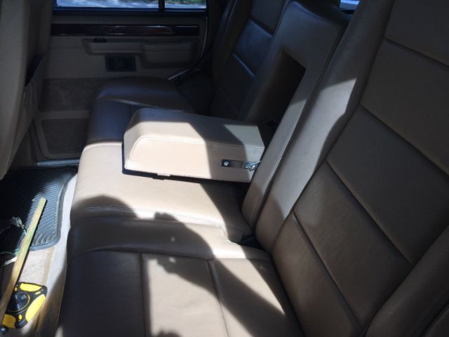 1991 White Land Rover Range Rover SUV