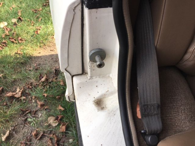 1991 White Land Rover Range Rover SUV