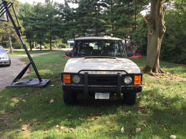 1991 White Land Rover Range Rover SUV
