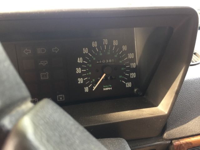 1991 White Land Rover Range Rover SUV