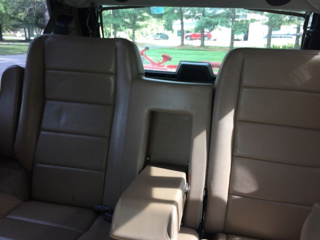 1991 White Land Rover Range Rover SUV