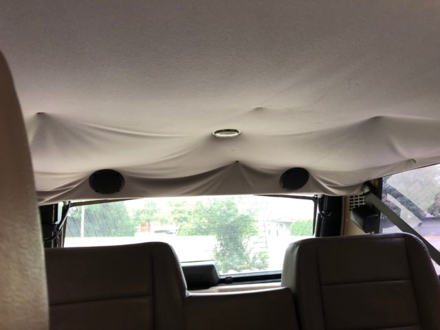 1991 White Land Rover Range Rover SUV