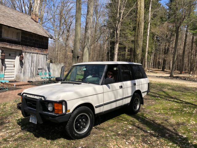 1991 White Land Rover Range Rover SUV