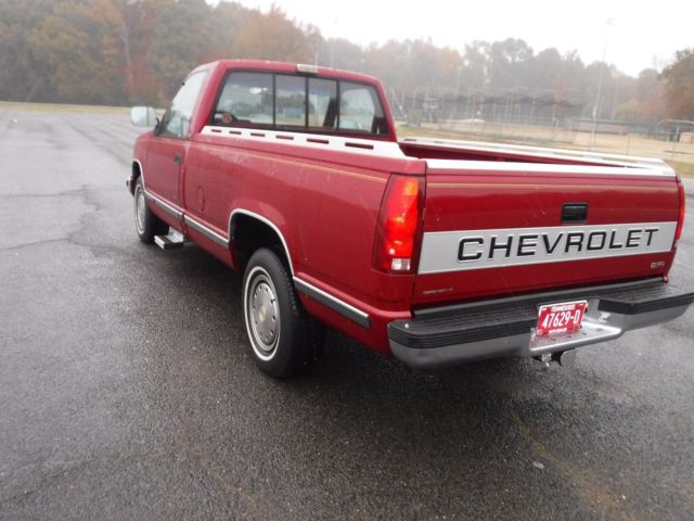 1991 Red Chevrolet C/K1500 Pickup Truck