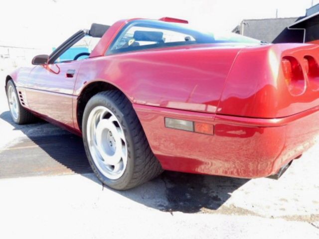 1991 Red Chevrolet Corvette Coupe