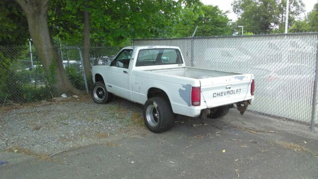 1991 White Chevrolet S-10