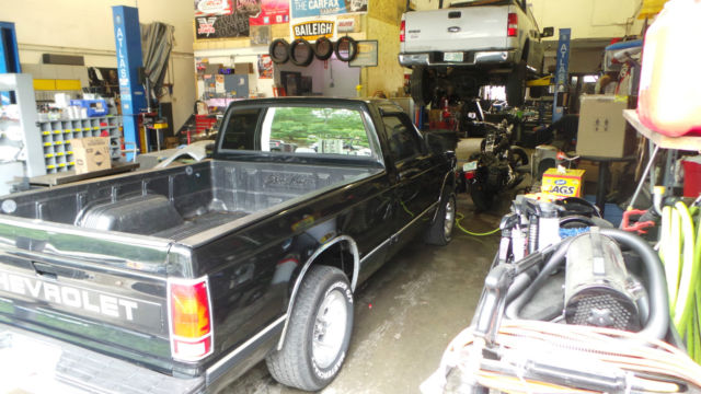 1991 Black Chevrolet S-10 Reg Cab