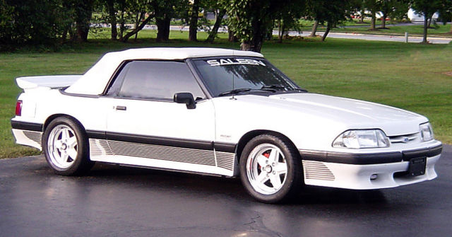 1991 White Ford Mustang