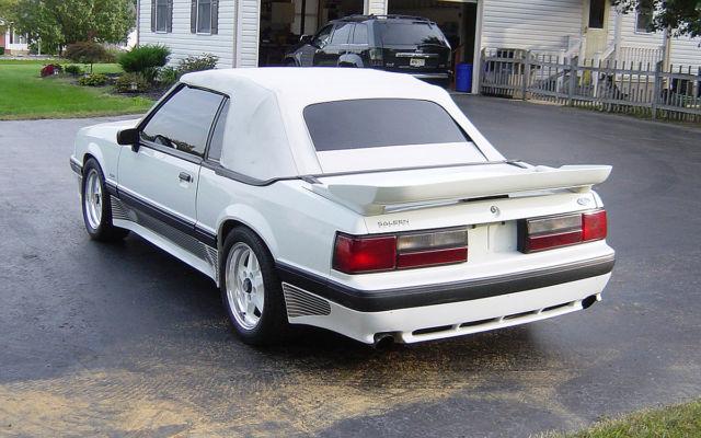 1991 White Ford Mustang