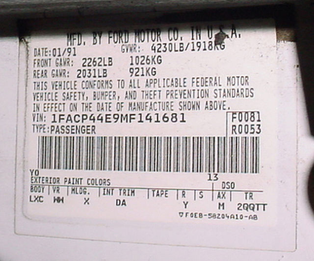 1991 White Ford Mustang