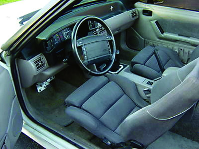 1991 White Ford Mustang