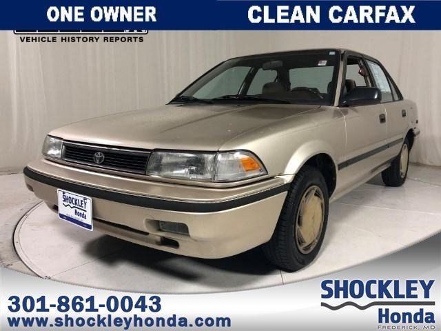 1991 Gold Toyota Corolla Sedan