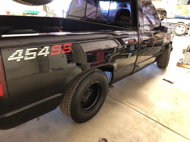 1991 Black Chevrolet C/K Pickup 1500 Standard Cab Pickup