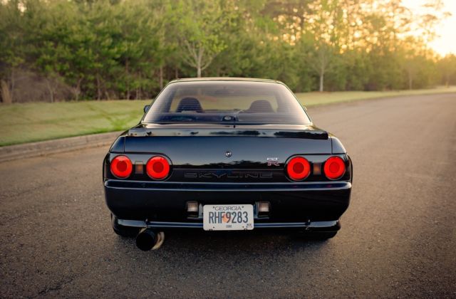 1991 Black Nissan Skyline Coupe