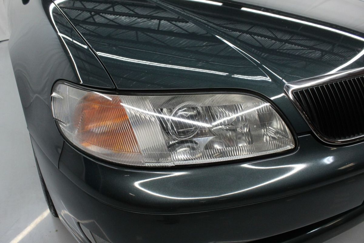 1991 Green Toyota Aristo Sedan