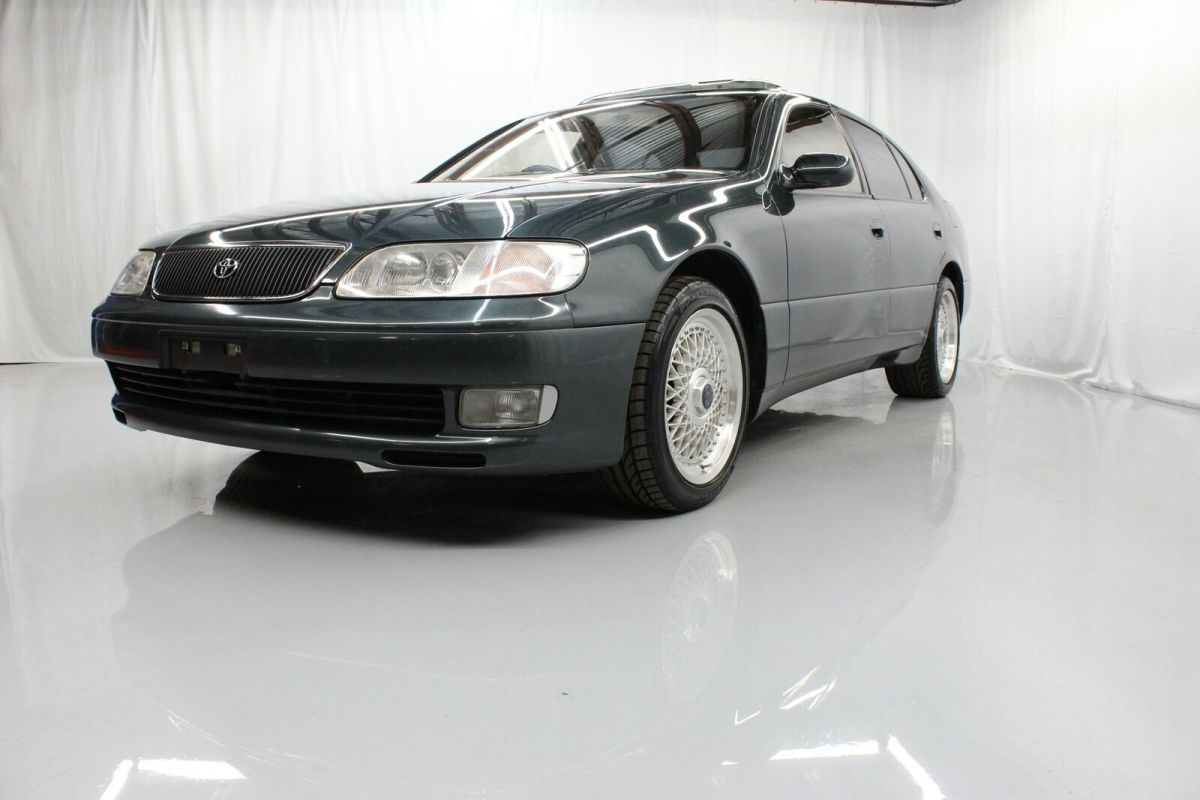 1991 Green Toyota Aristo Sedan