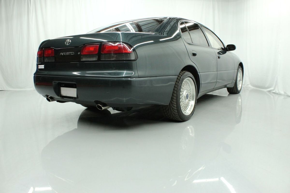 1991 Green Toyota Aristo Sedan