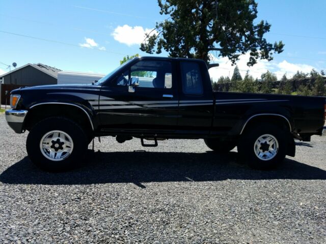 1991 Black Toyota Pickup Extended Cab Pickup