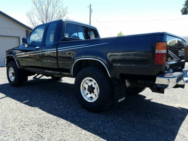 1991 Black Toyota Pickup Extended Cab Pickup