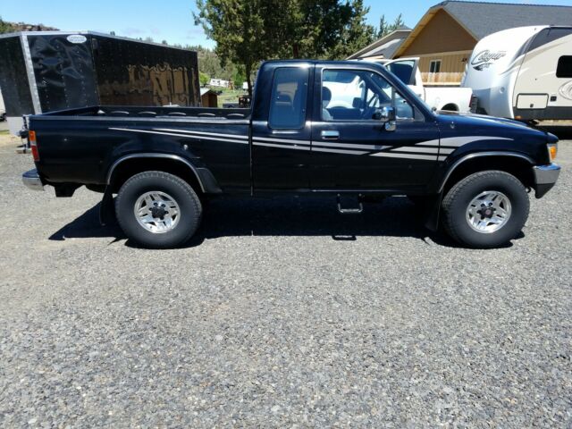 1991 Black Toyota Pickup Extended Cab Pickup