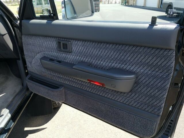 1991 Black Toyota Pickup Extended Cab Pickup