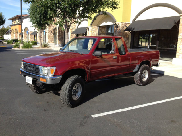 1991 Burgundy Toyota xtra cab Extended Cab Pickup
