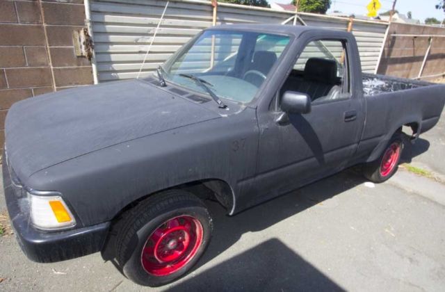 1991 black & White Toyota HX
