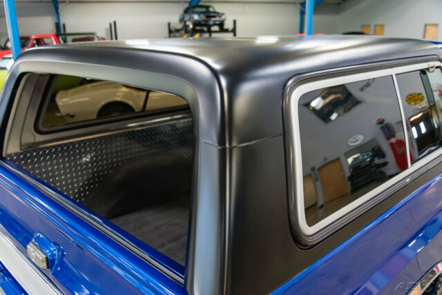 1991 Blue GMC Jimmy SUV