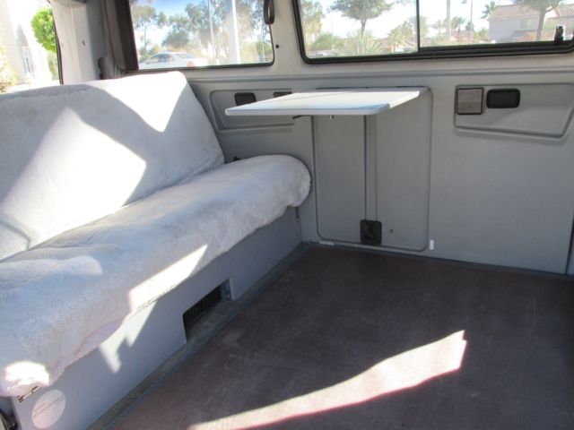 1991 PASTEL GREEN Volkswagen Bus/Vanagon VAN