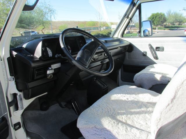 1991 PASTEL GREEN Volkswagen Bus/Vanagon VAN