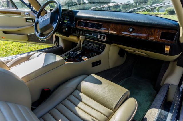 1991 LIGHT BRONZE Jaguar XJS COUPE Coupe