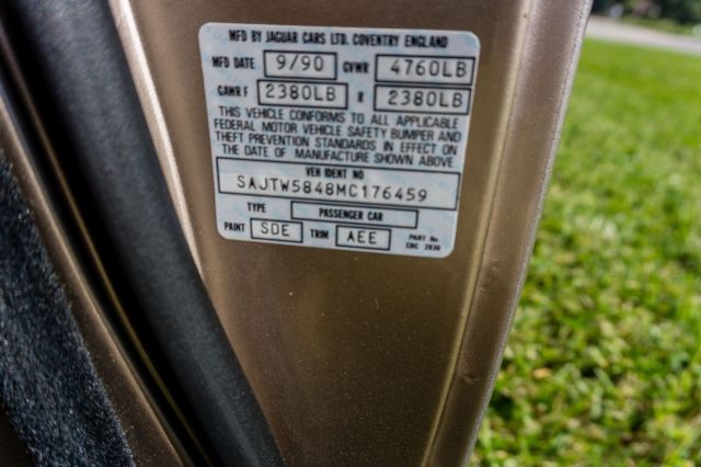 1991 LIGHT BRONZE Jaguar XJS COUPE Coupe