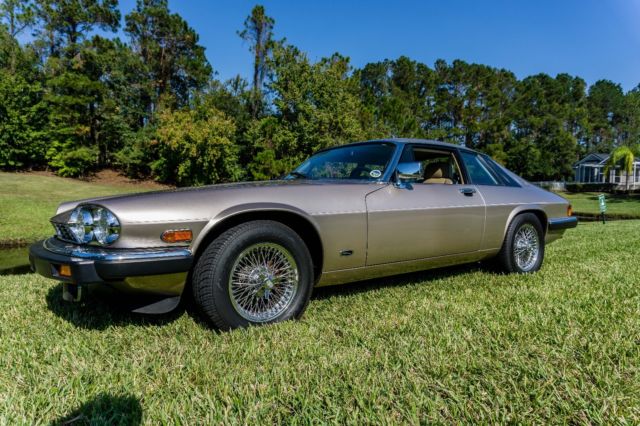 1991 LIGHT BRONZE Jaguar XJS COUPE Coupe