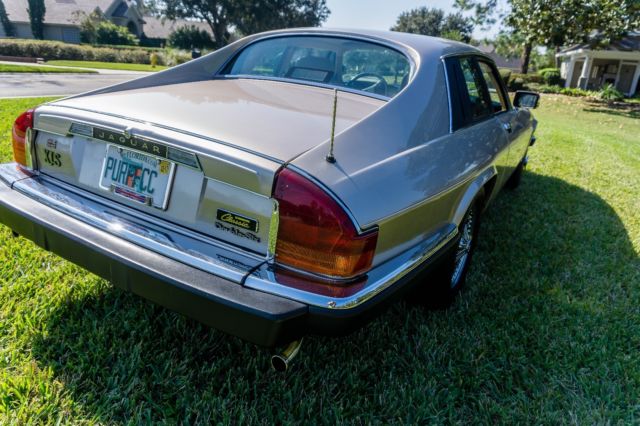 1991 LIGHT BRONZE Jaguar XJS COUPE Coupe