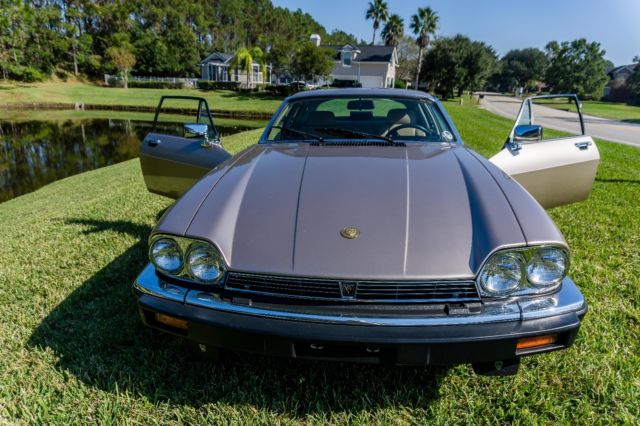 1991 LIGHT BRONZE Jaguar XJS COUPE Coupe