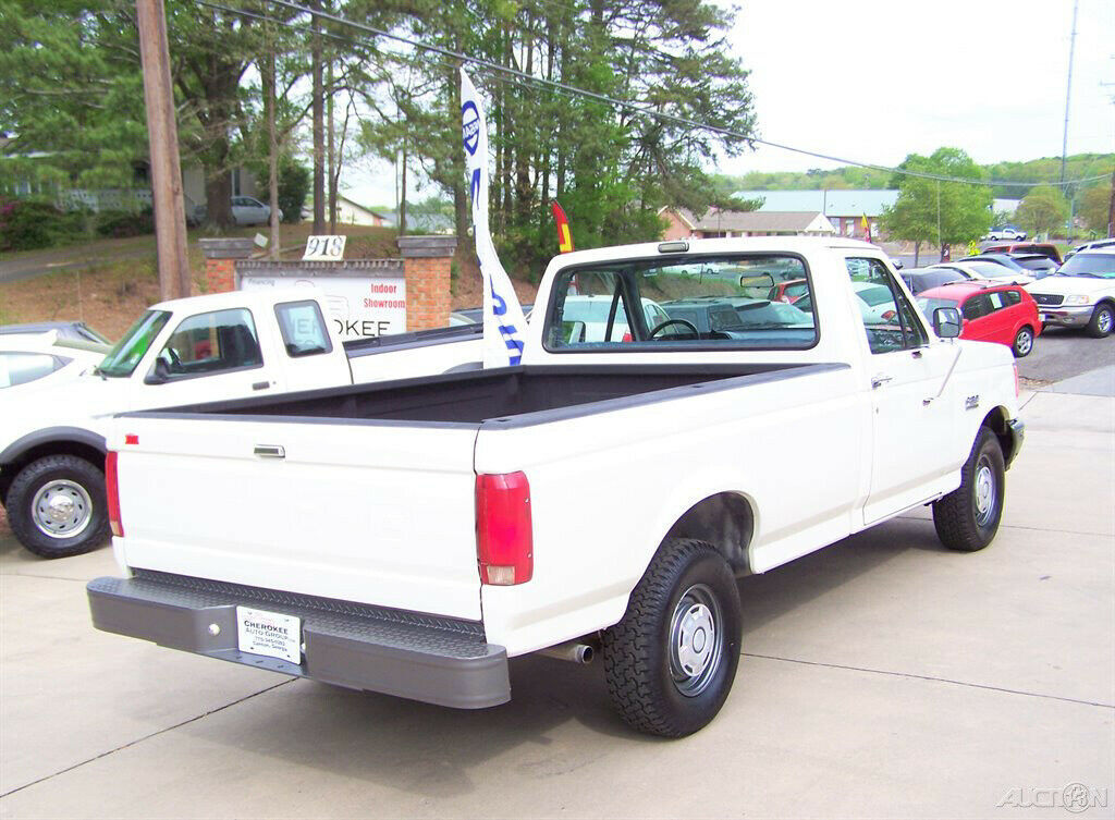 1991 White Ford F-150