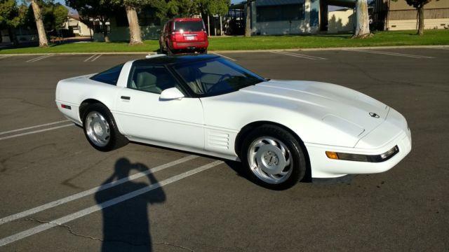 1991 White Chevrolet Corvette
