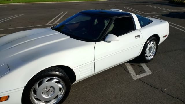1991 White Chevrolet Corvette