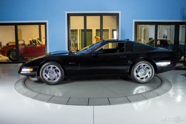 1991 Black Chevrolet Corvette Hatchback