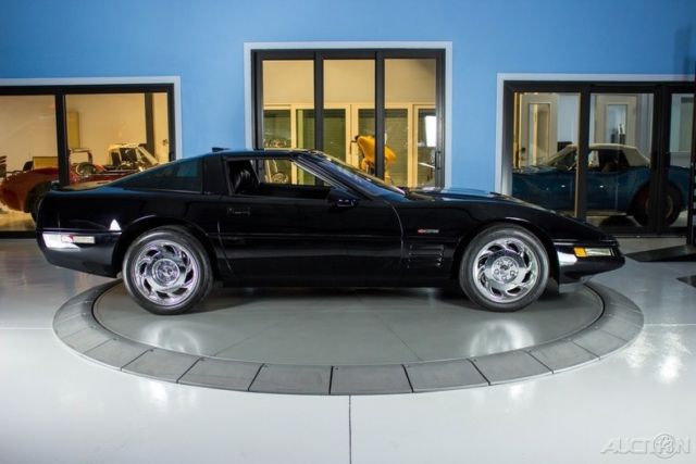 1991 Black Chevrolet Corvette Hatchback
