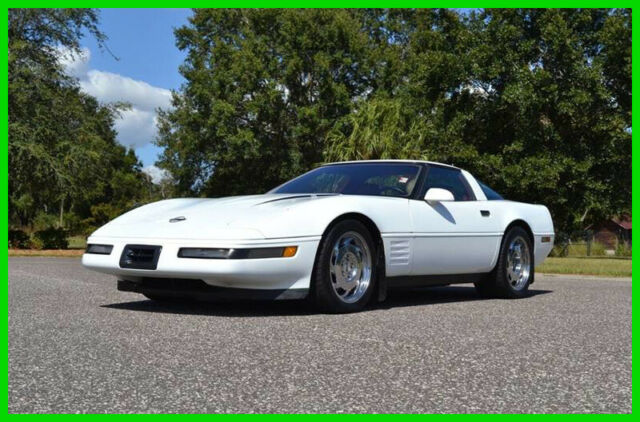 1991 White Chevrolet Corvette