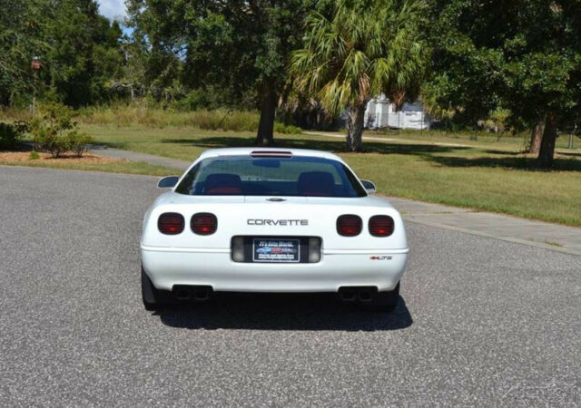 1991 White Chevrolet Corvette