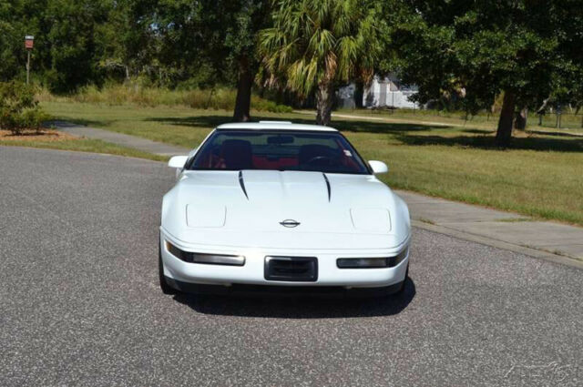 1991 White Chevrolet Corvette